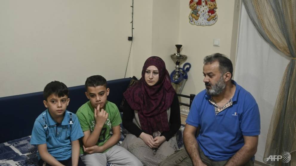 Thousands face homelessness in Greek refugee relocation push