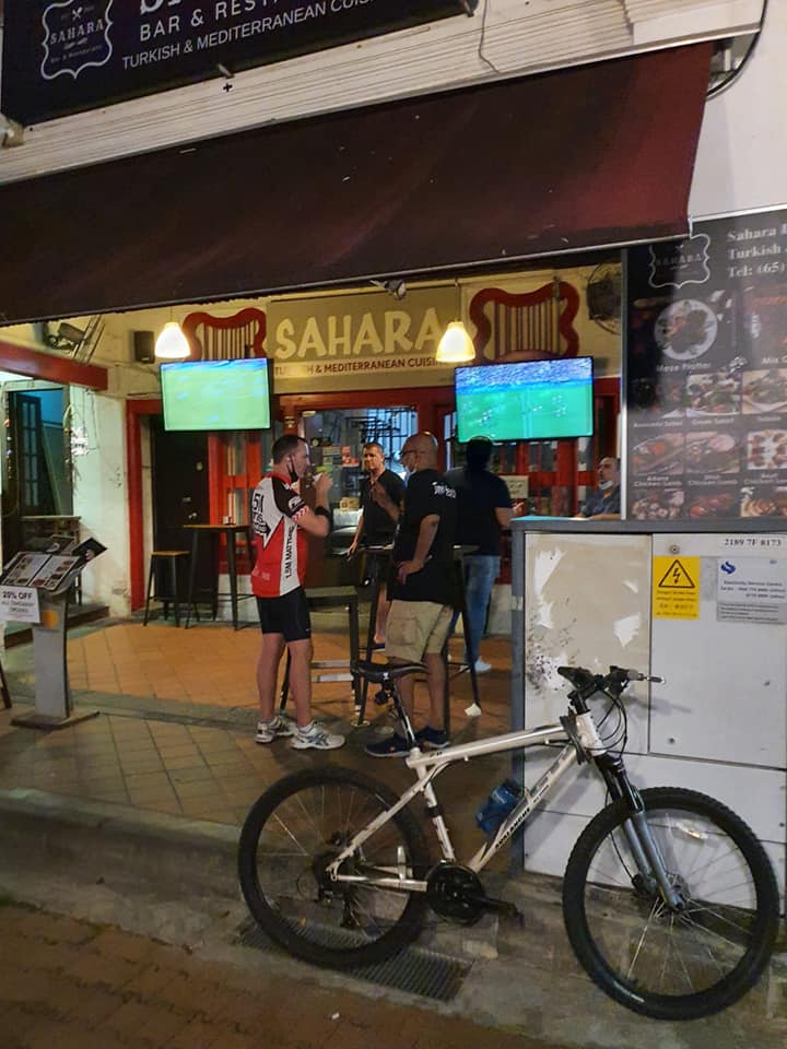 FT gather for more than an hour at Boat Quay bar