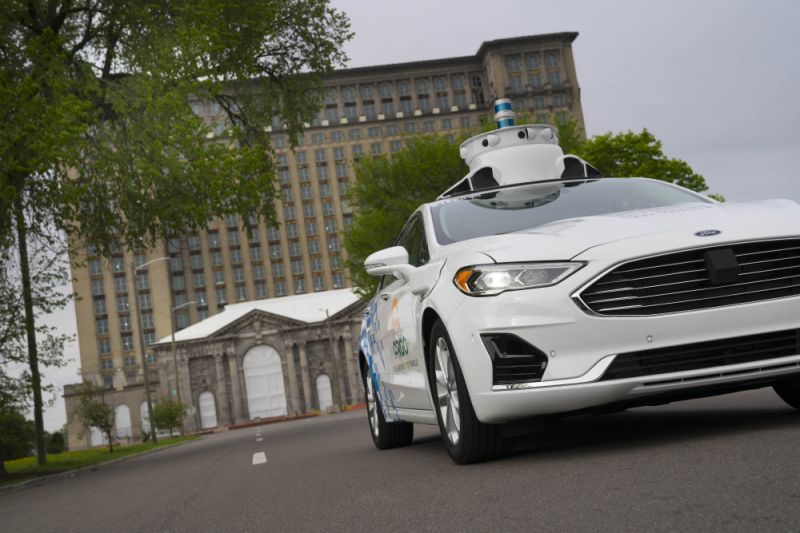 Self-driving vehicle startup Argo AI completes $2.6B deal with Volkswagen, expands to Europe