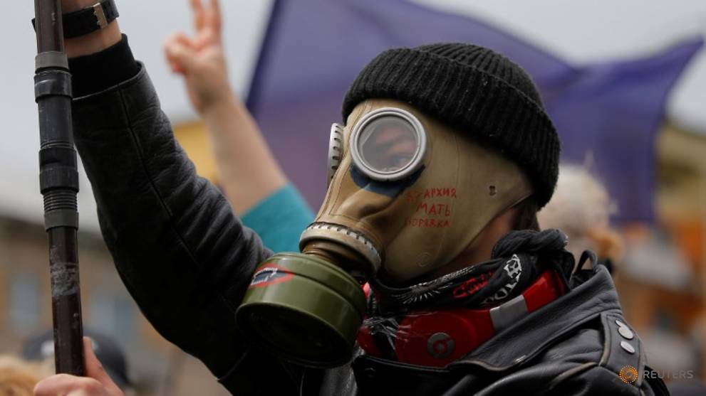'Stop the cockroach': Protests rattle Belarus President Lukashenko before election