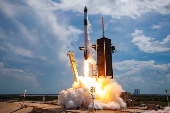 SpaceX UFO sighting: 'High-speed UFO' caught on live stream leaves alien expert gobsmacked
