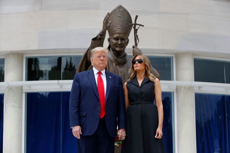 Washington archbishop condemns Trump's visit to catholic shrine