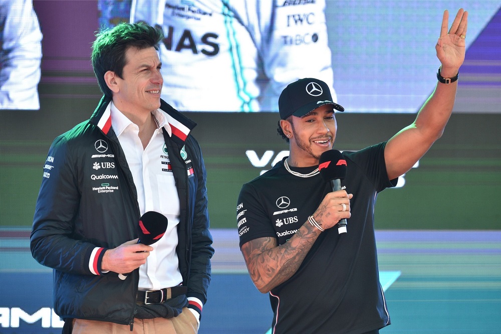 Decision on Hamilton team mate made, says Mercedes’ Wolff