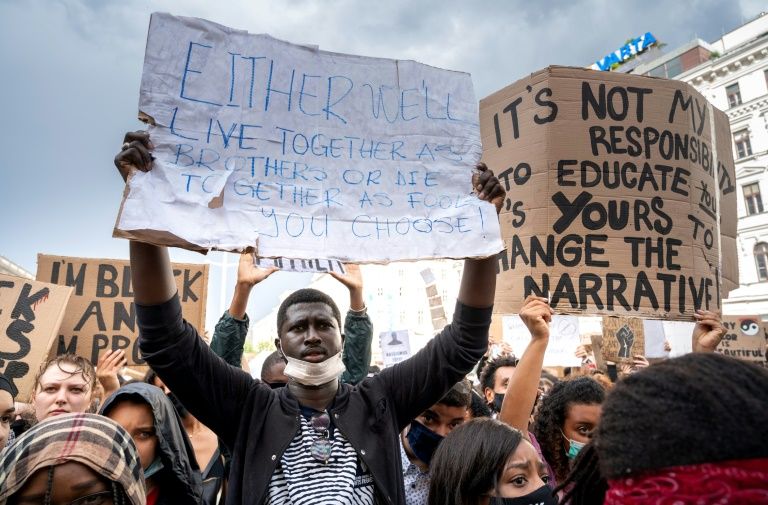 Tens of thousands turn out for Vienna black lives matter protest