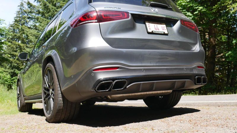 2021 Mercedes-Benz GLS-Class Luggage Test | High-speed hauling