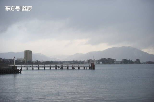 日本琵琶湖游艇发生沉没致13人落水，全部获救无人伤亡！