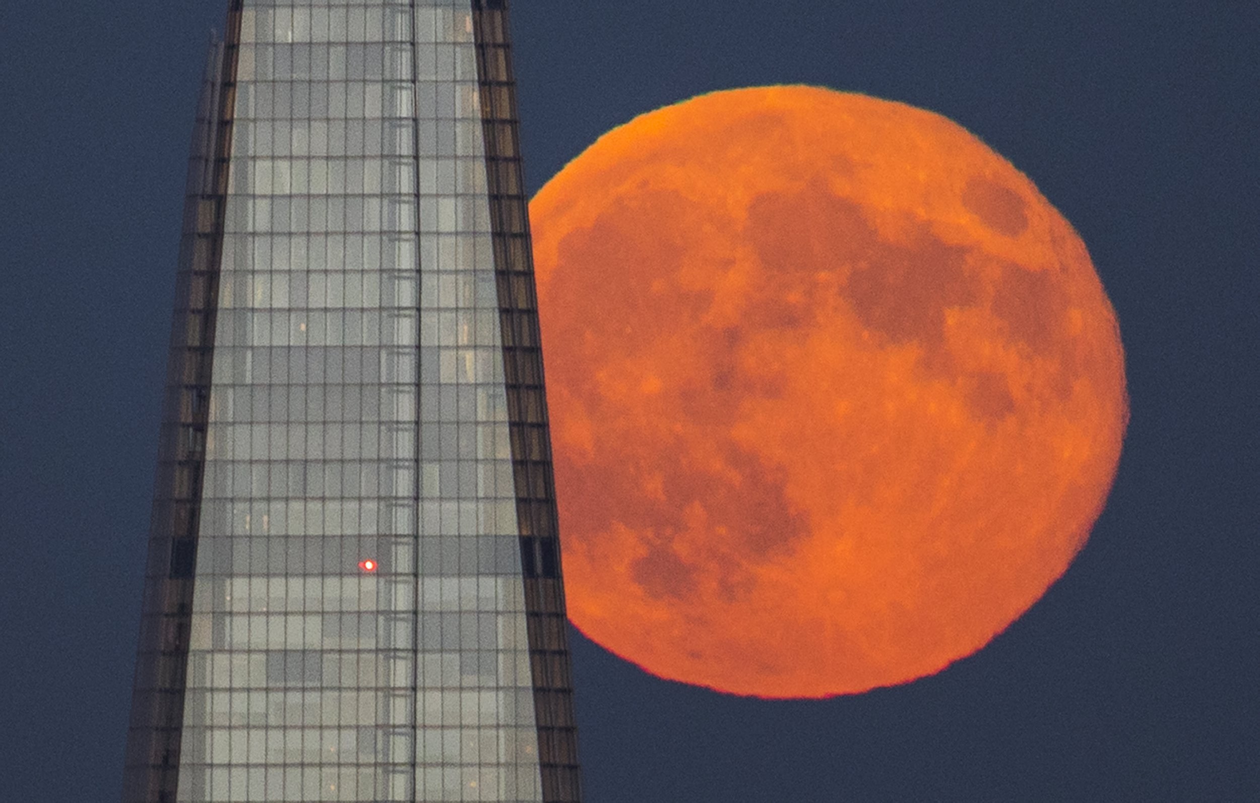 Strawberry moon 2020: How to see this week’s full moon above the UK