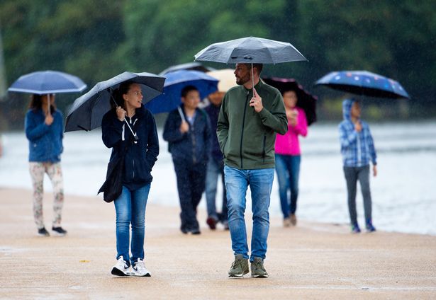 UK weather: Brits brace for a wet day with downpours set to batter country
