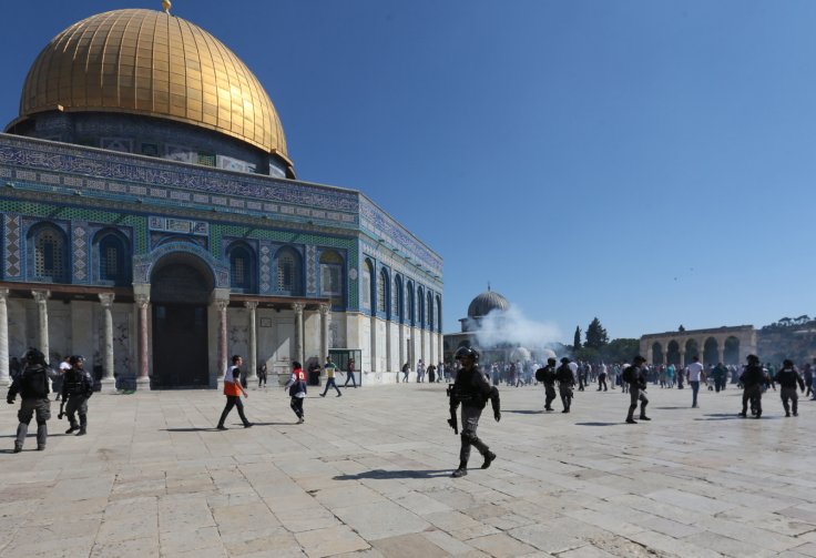 Israel Slammed For Deporting Worshipers From Al-Aqsa