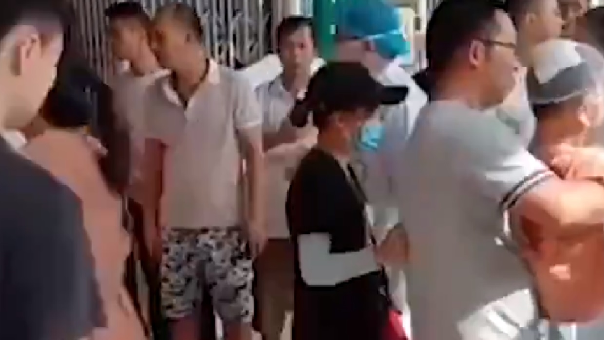 Security guard in China attack 37 children with knife