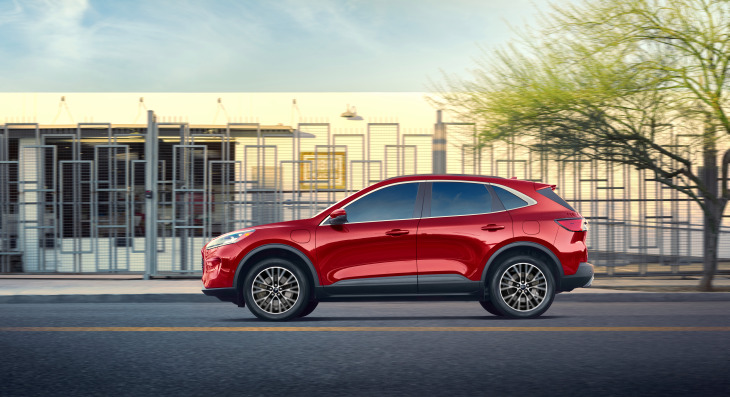 Ford’s 2020 Escape plug-in hybrid takes aim at Toyota RAV4 Prime