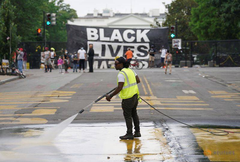 Protesters to return to US streets following Floyd's funeral