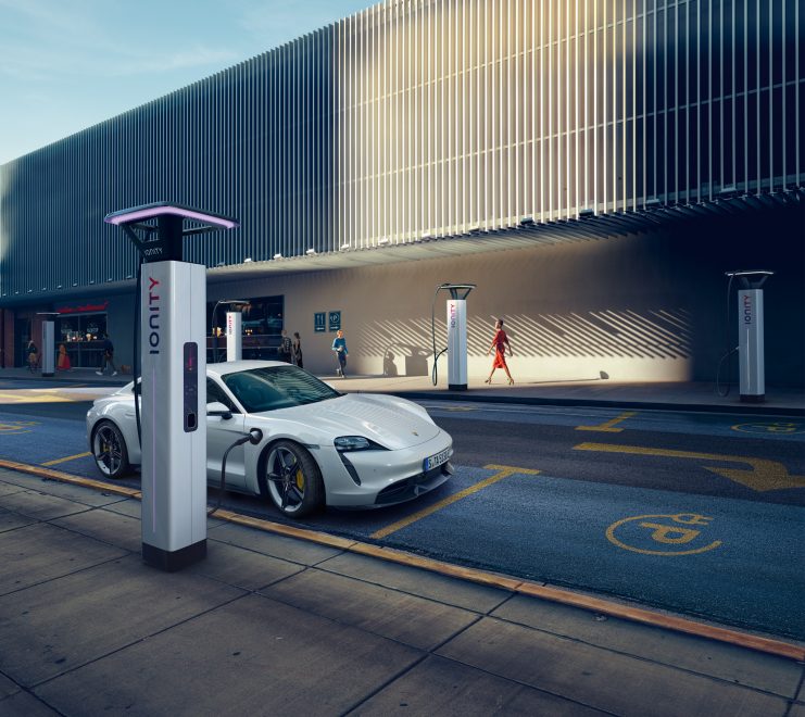 This is how Porsche is turning half of its fleet green