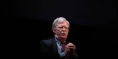 博尔顿新书出版在即 白宫官员紧急致信其律师：含涉密信息