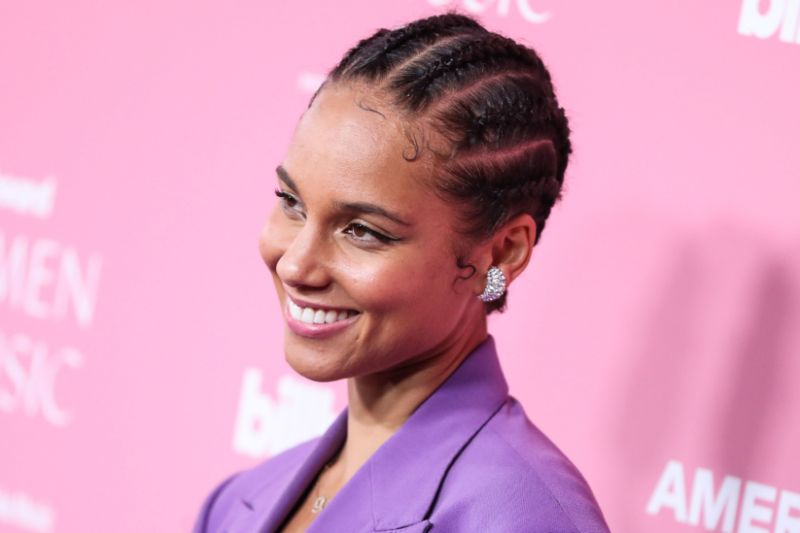 Alicia Keys' children, Egypt, 9, and Genesis, 5, photograph her for magazine cover