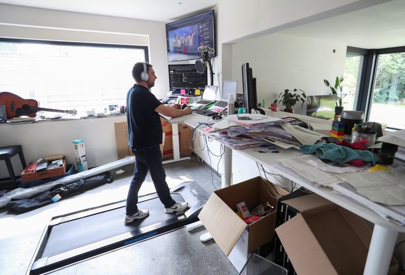 Working from home in lockdown, belgian man 'walks' 1,500 km