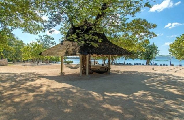 Caribbean swingers resort reopens amidst pandemic – but you can’t touch others