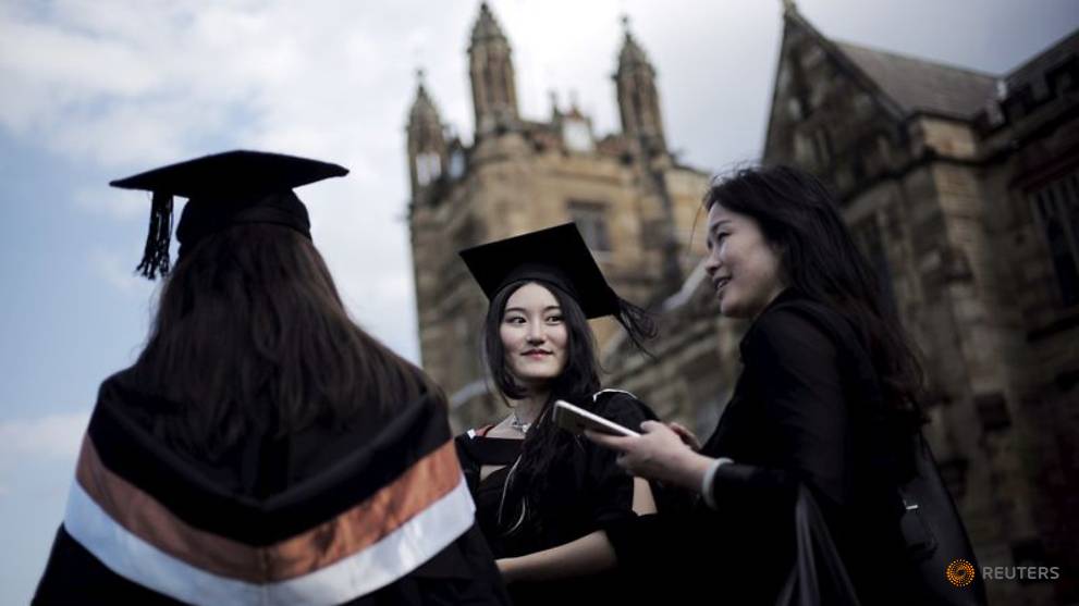 Australian universities to hire plane for foreign students shut out by COVID-19 border closure