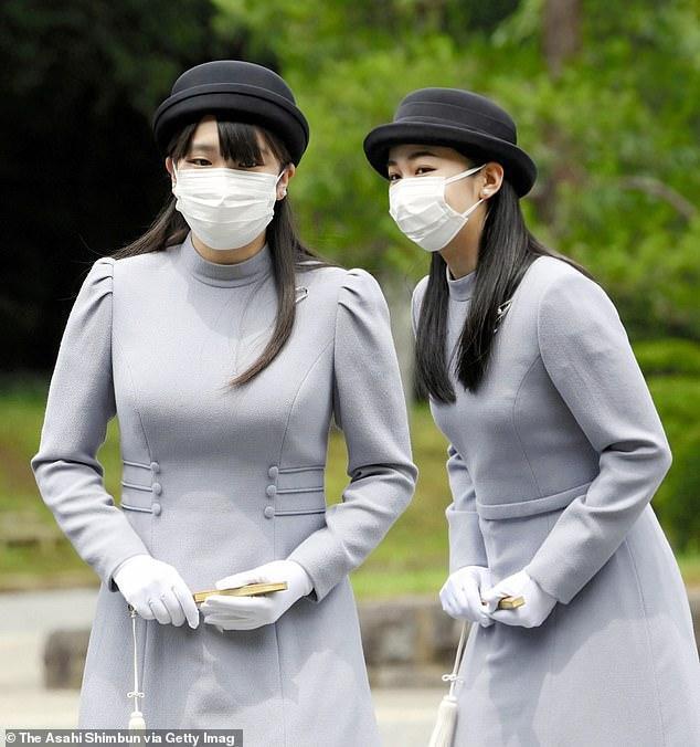 日本公主墓园拜祖先 口罩也掩盖不了贵气 为爱情愿牺牲王室地位 Nestia