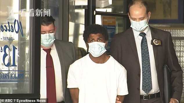 92岁老太无缘由被当街推倒 案犯曾被逮捕过103次