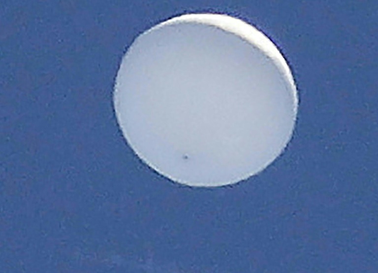 Mysterious 'UFO' captures imaginations in Japan