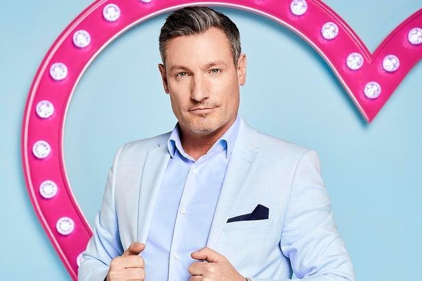 EastEnders star Dean Gaffney ‘breaks lockdown rules to attend big party with strippers’