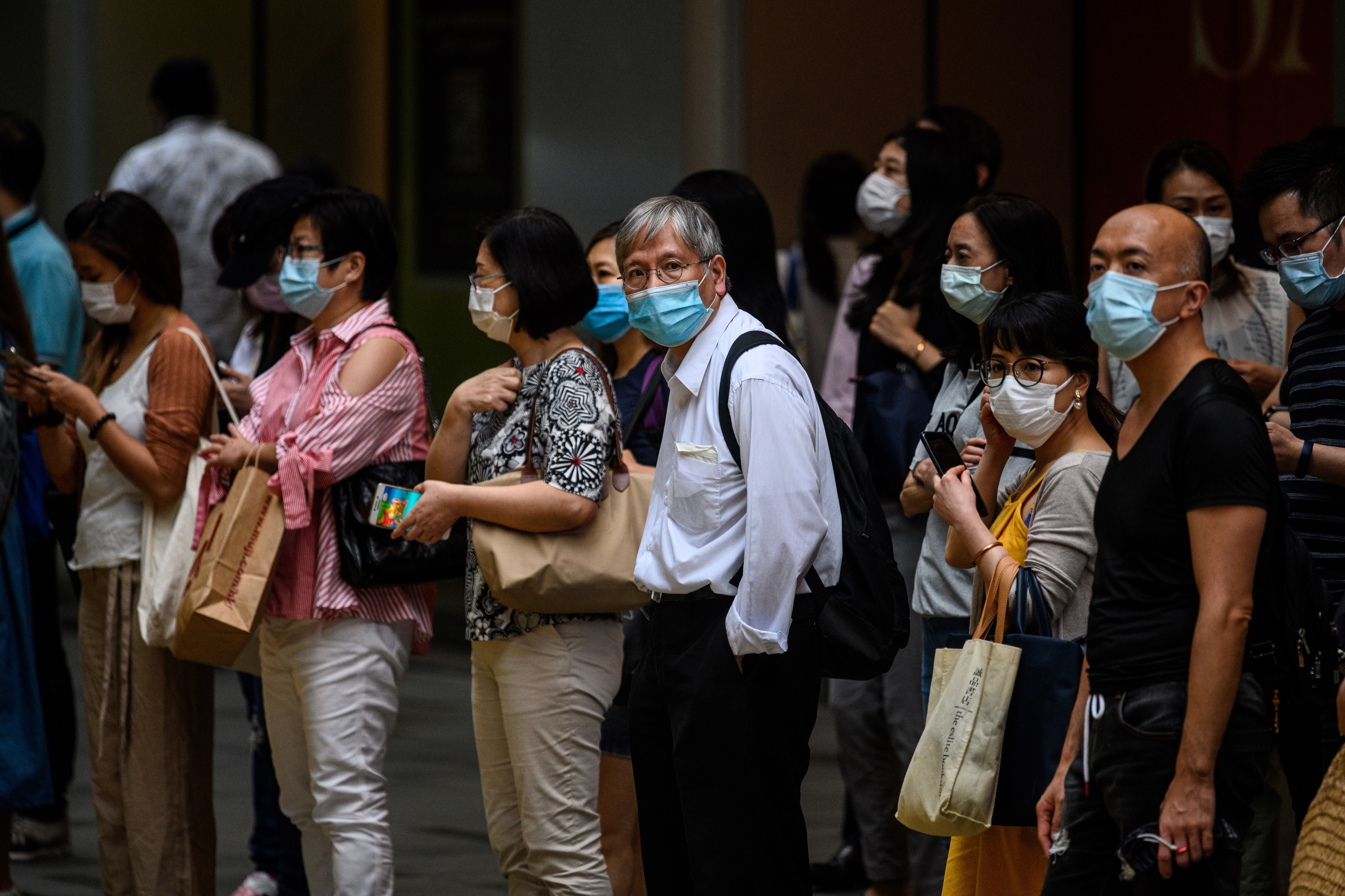 时事评论员：港府当务之急是进行真正全民核酸检测