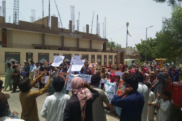 Sindh women hold protest against enforced disappearances of activists