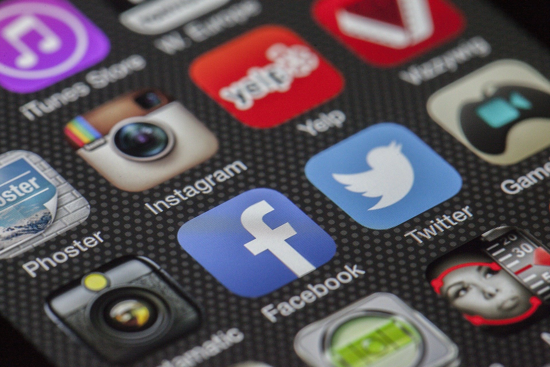 Cyberbullying 'shield' app uses AI to combat social media trolls