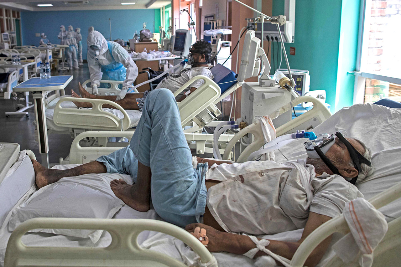 India hospitals overwhelmed by Covid-19 as Japan declares emergency