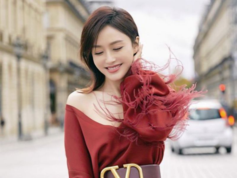 Qin Lan doesn't care for your definition of marriage