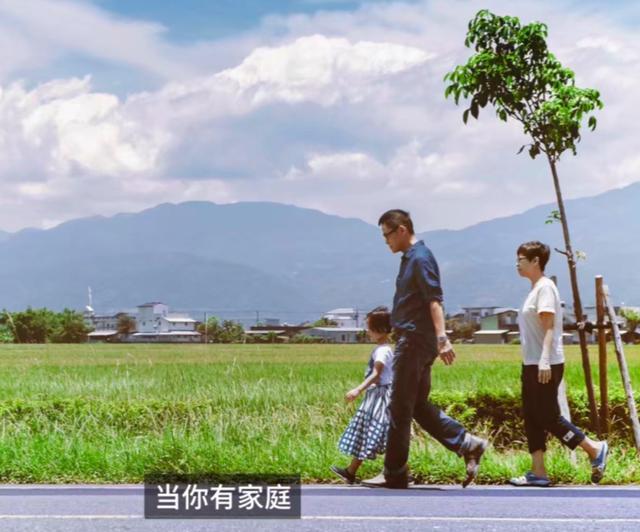 66岁罗大佑身体亮红灯？因嵴椎滑脱住院55天，自曝险些撑不下去