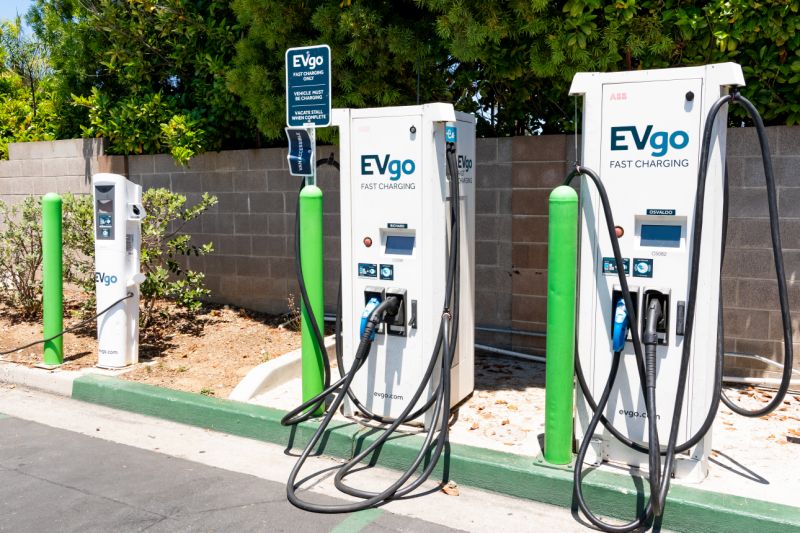 GM will help EVgo install 2,700 EV fast chargers across the US