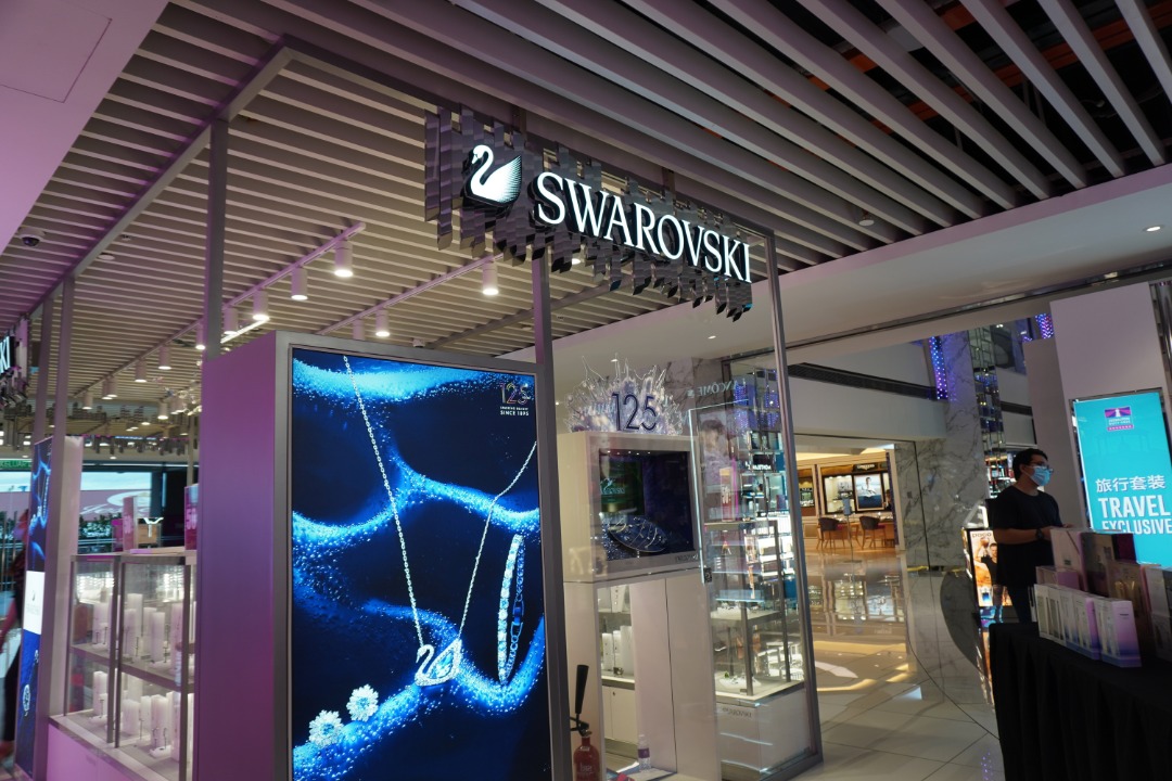 沙巴最盛大奢侈品促销活动在亚庇哲斯顿港免税店登场