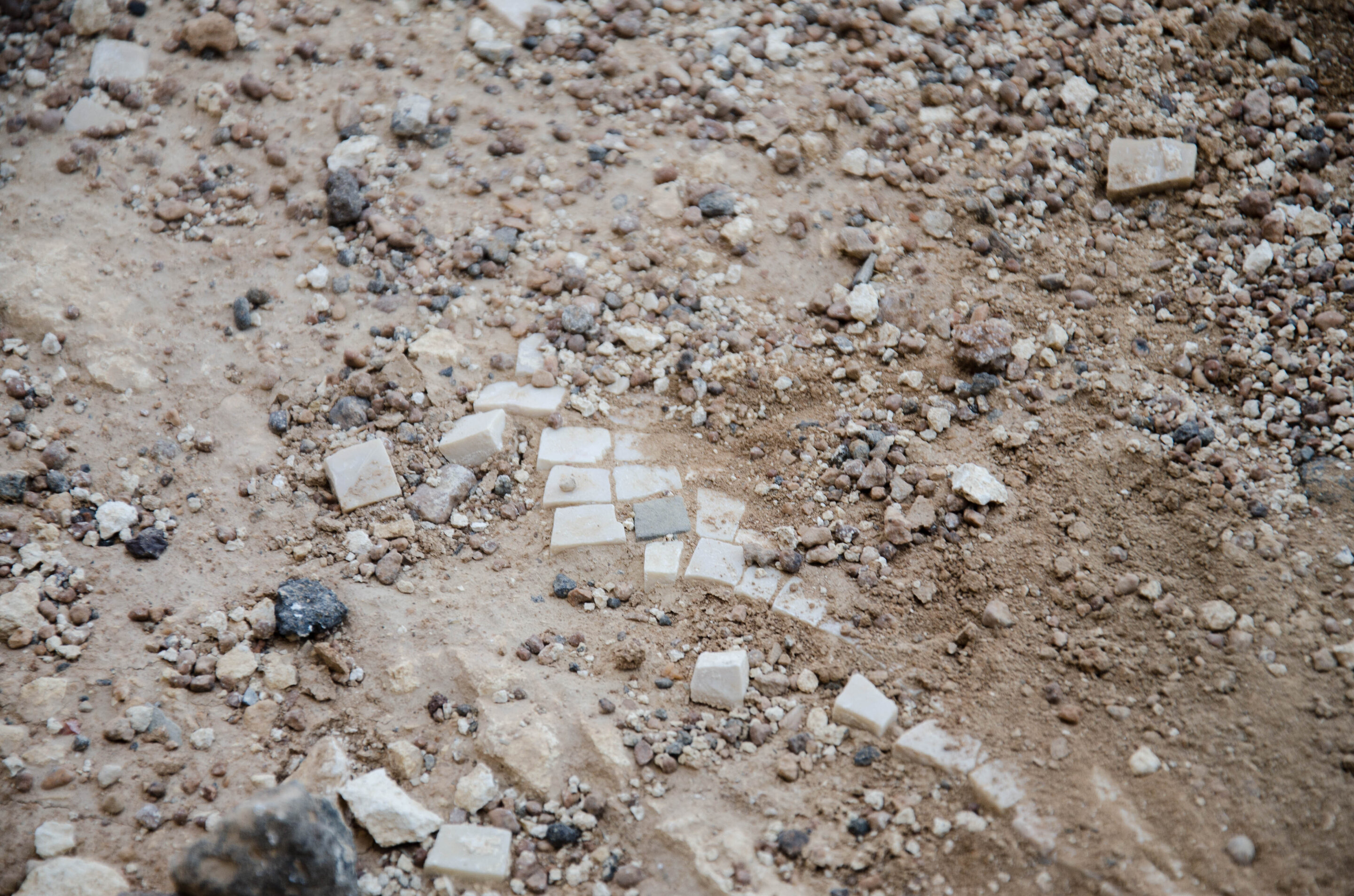 Can the field of archaeology "pass the spade" to locals to manage cultural heritage?