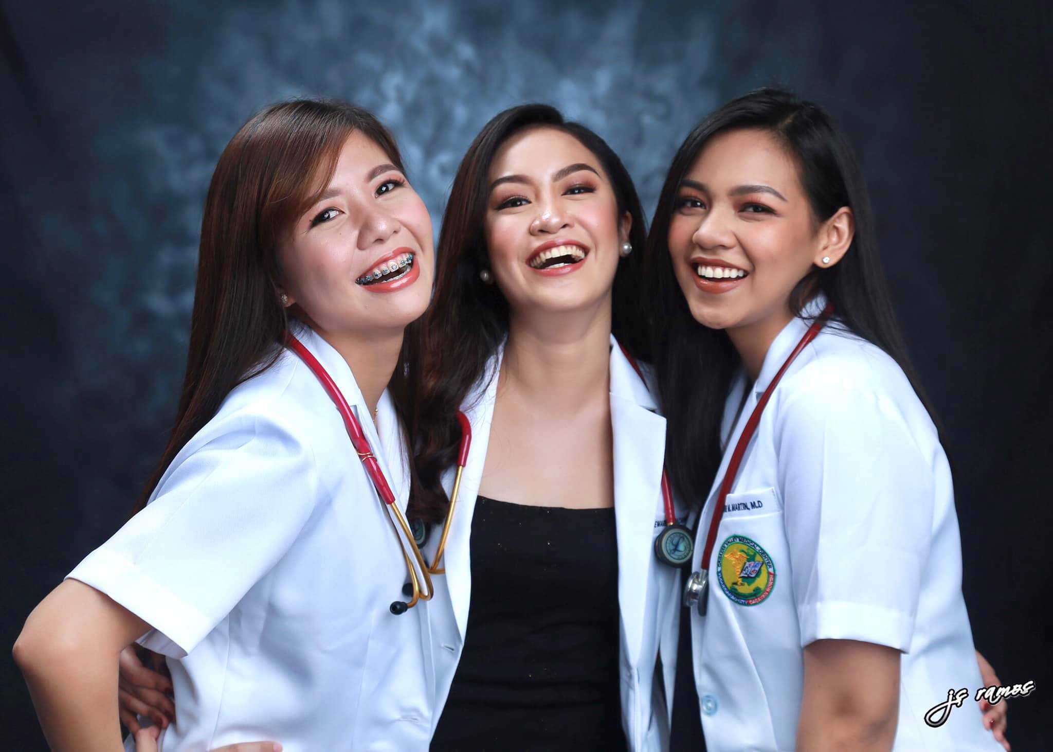 Inspiring Story of How 3 Friends in Philippines Graduated from Med School Got Over 46K Shares