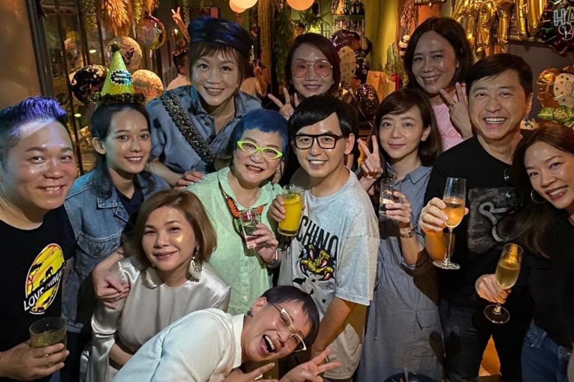 Divorced Taiwanese singer Stella Chang appears at TV host Chang Hsiao-yen's birthday party