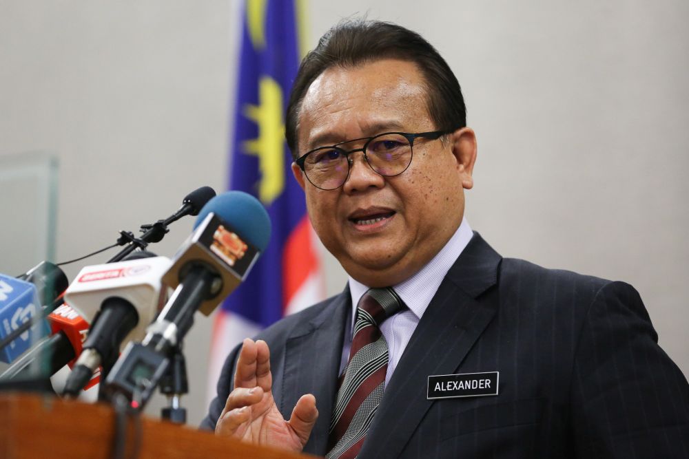 High rate of Covid-19 SOP compliance in retail sector, says minister
