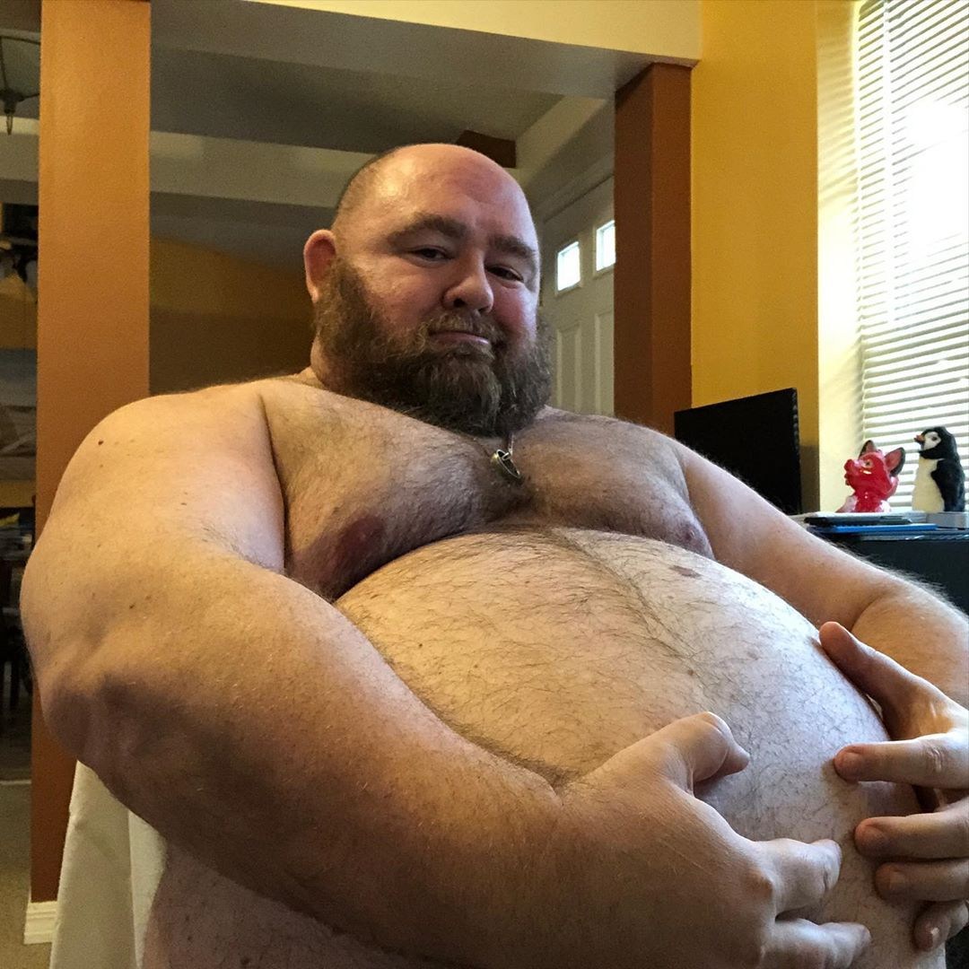 Meet Gainer Bull, the 500lb erotic weight gainer eating 10k calories a day to please his OnlyFans followers