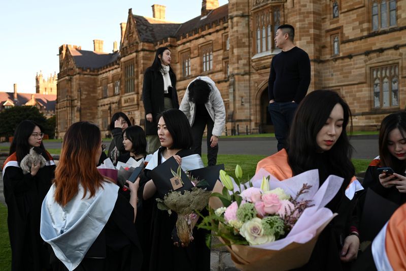 Chinese students in Australia head home as coronavirus upends study