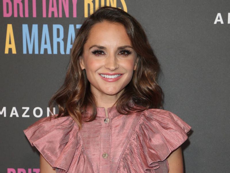 Rachael Leigh Cook found online dating 'interesting' after marriage split