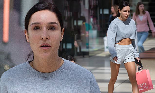 Kayla Itsines looks downcast in Adelaide after splitting from Tobi Pearce