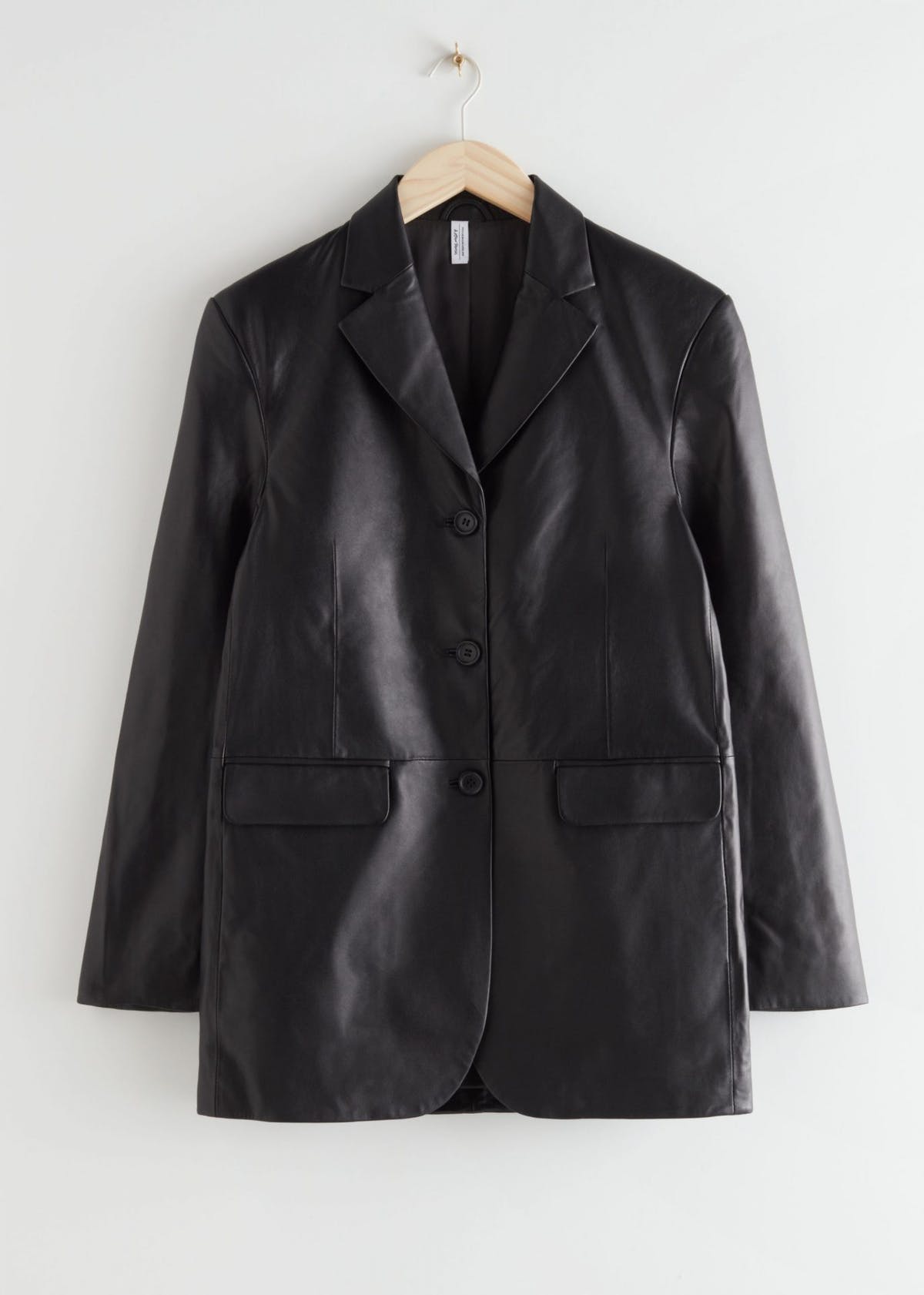 Leather blazers are the 90s cover-up on everyone’s autumn wish list right now