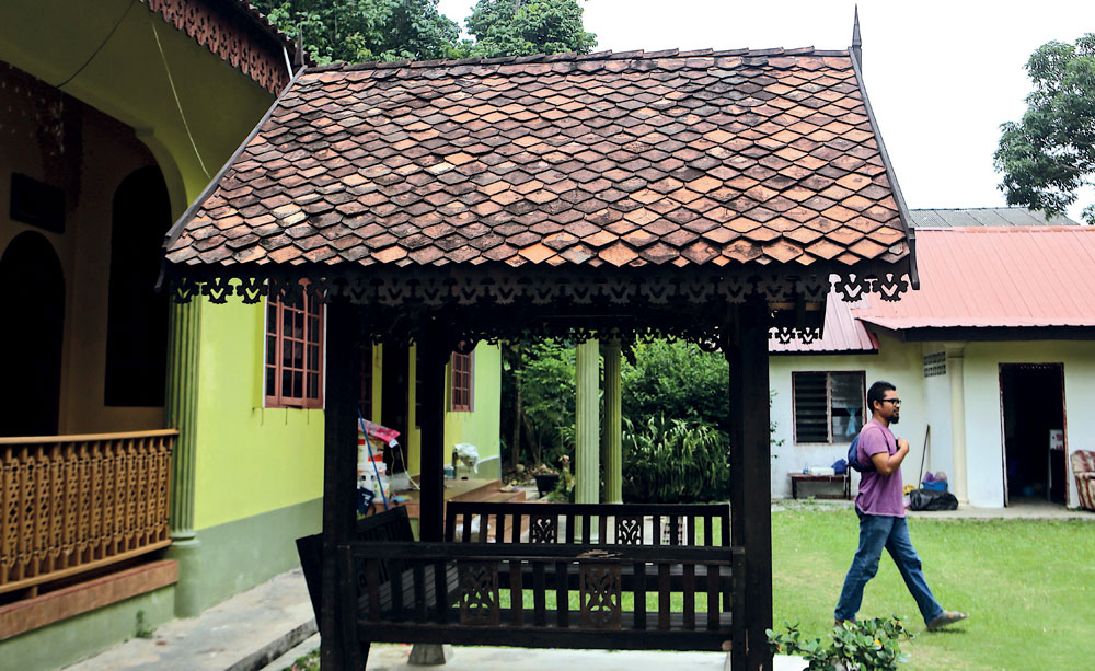 Preserving the Singhora roof heritage