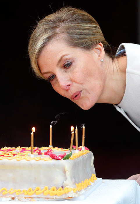 43 show-stopping celebrity birthday cakes that are out of this world