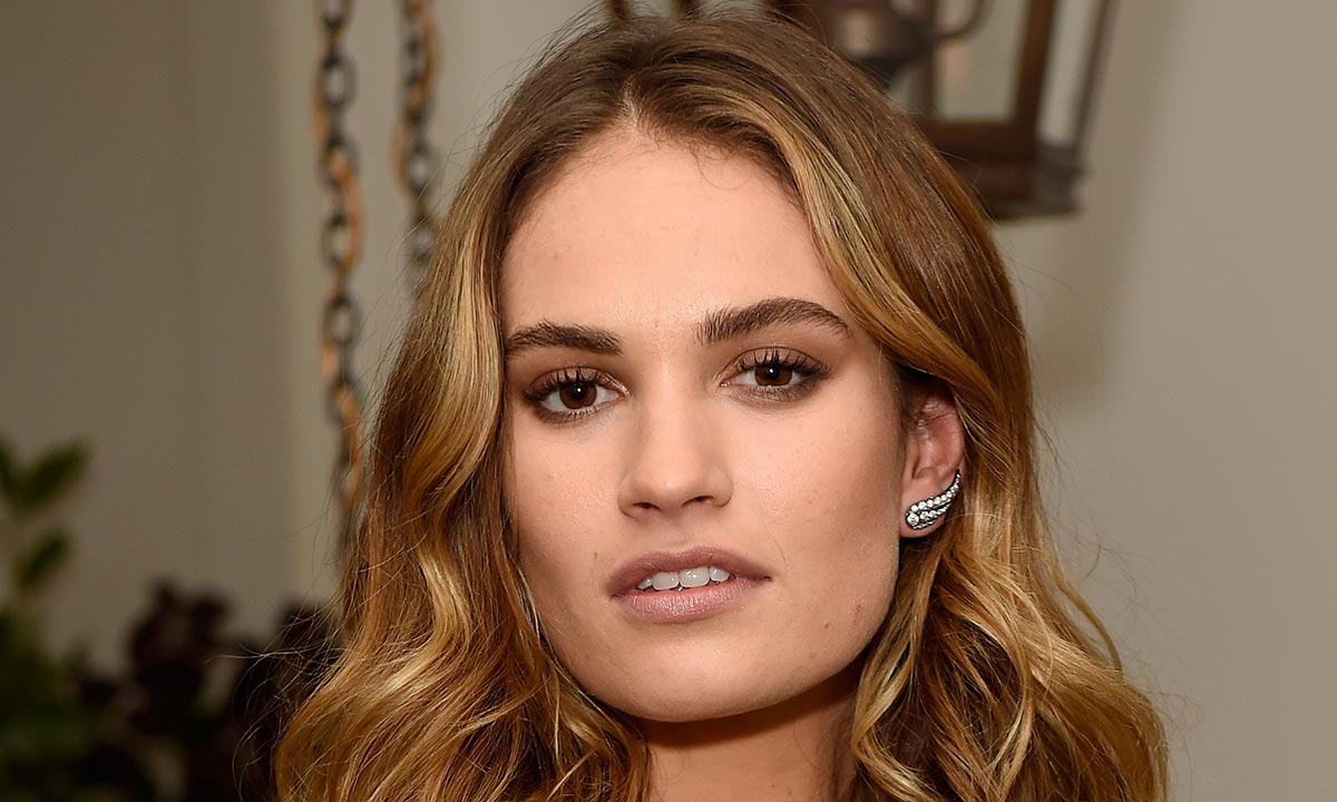 Downton Abbey star Lily James stuns with incredible 1940s makeover