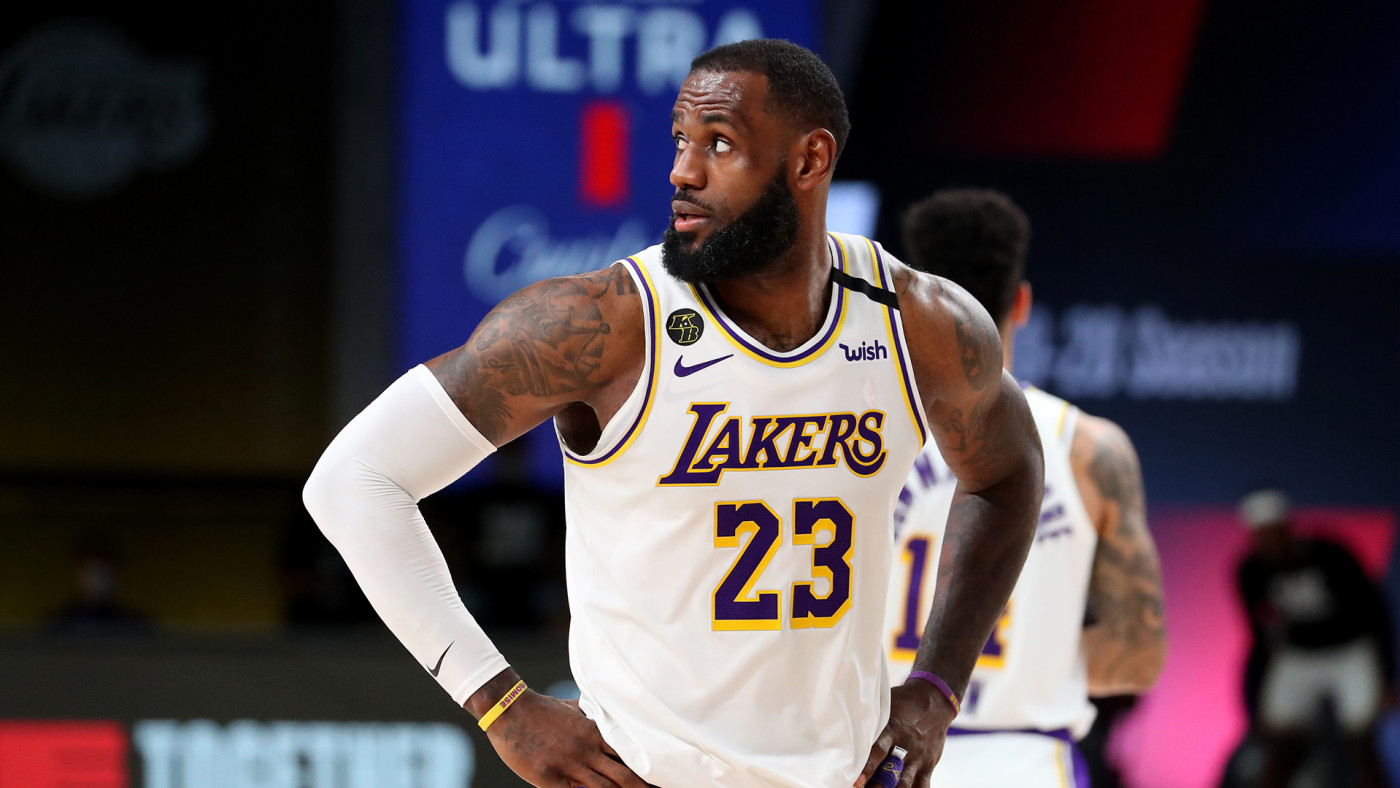 NBA Fans Bash Right-Wing Conspiracy Theory Calling LeBron an 'Illuminati Wizard’