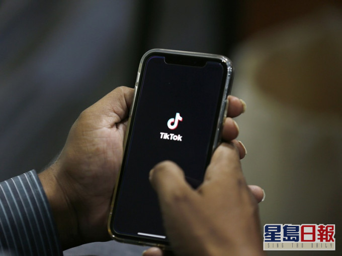 限期前夕 特朗普批准TikTok与甲骨文沃尔玛合作协议
