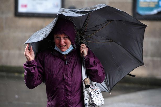 UK weather forecast: Severe gales and downpours to hit Britain ahead of Christmas snow