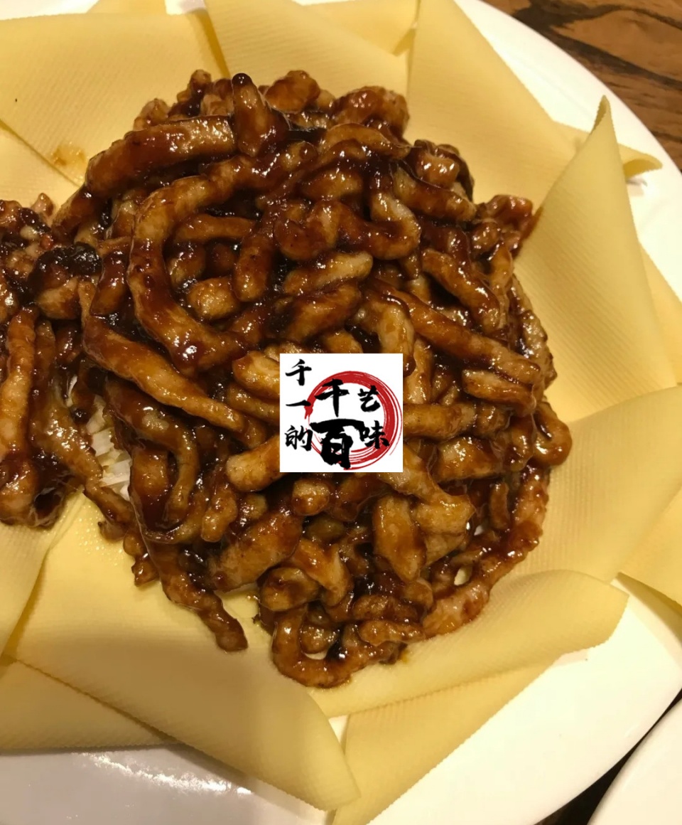 北派京酱肉丝的做法，咸甜味浓，肉丝滑嫩，浆肉是关键